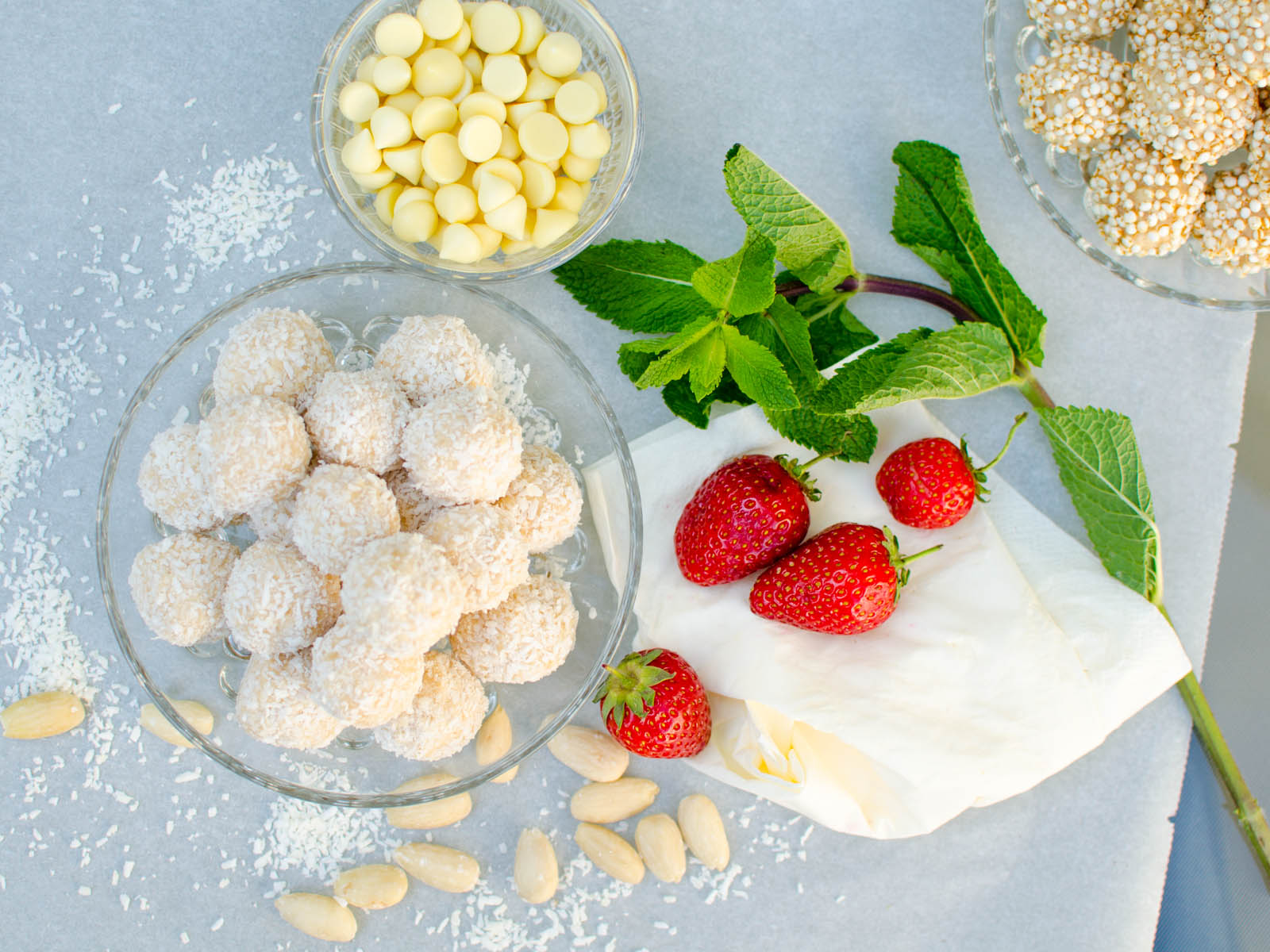 Vegane Kokos-Creme Bällchen - CauCawa - Ehrlicher Kakao