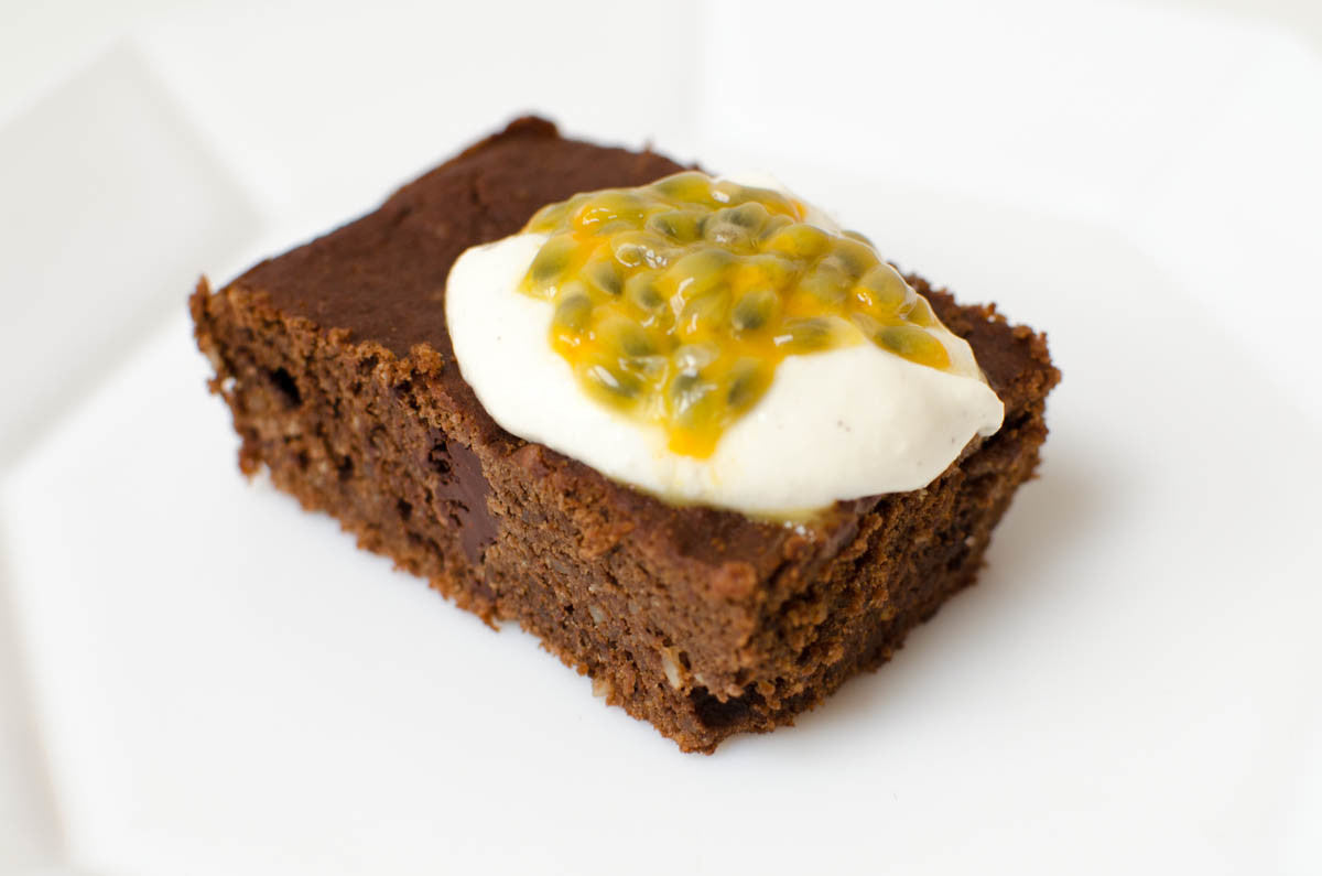 Rote Rüben Brownies mit Schokolade - CauCawa - Ehrlicher Kakao