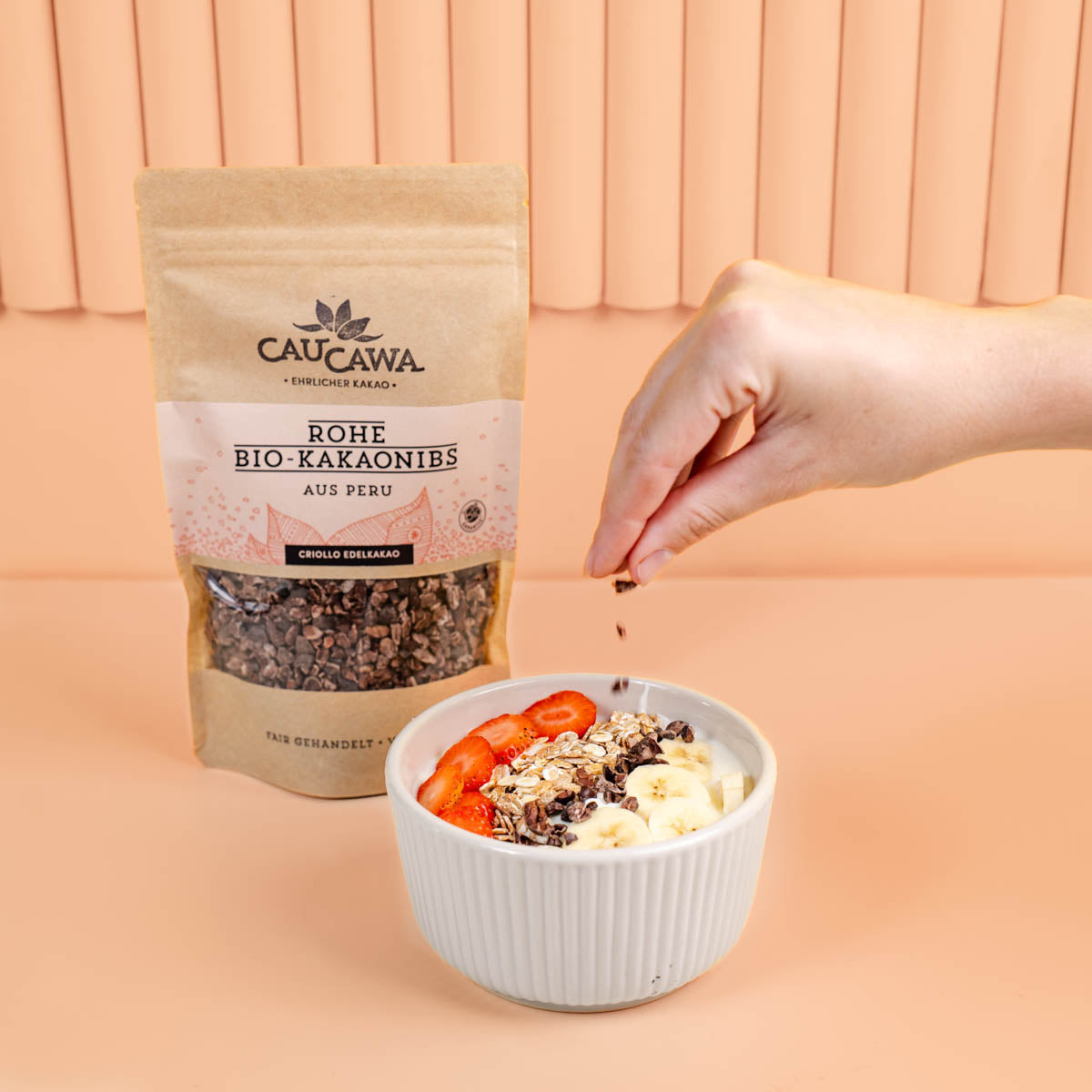 Rohe Bio Kakaonibs aus Peru und Südamerika von CauCawa - Rohkakao ohne Zucker, für dein Müsli