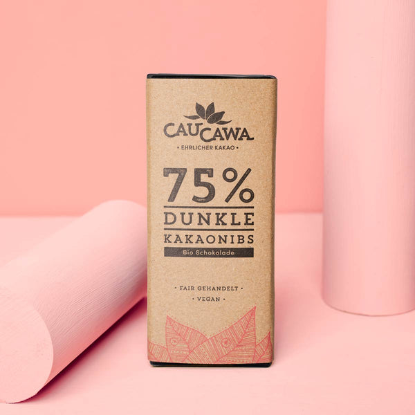 Dunkle Bio Schokolade 75 % mit Kakaonibs CauCawa, 70g - direkt & fair